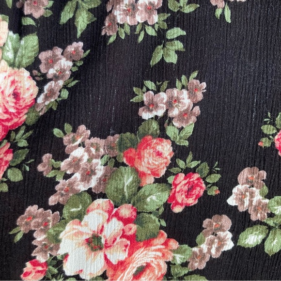 Altar'd State Women's long sleeve black floral boho blouse, Sz L - Picture 4 of 17